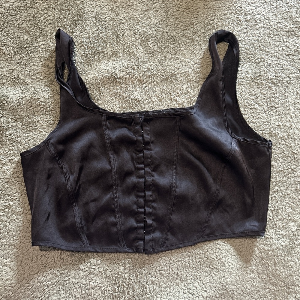 Black Sleeveless Women's Top